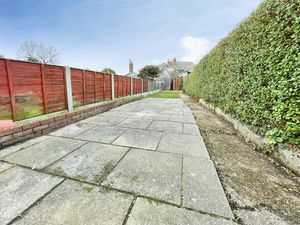 Station Road- click for photo gallery